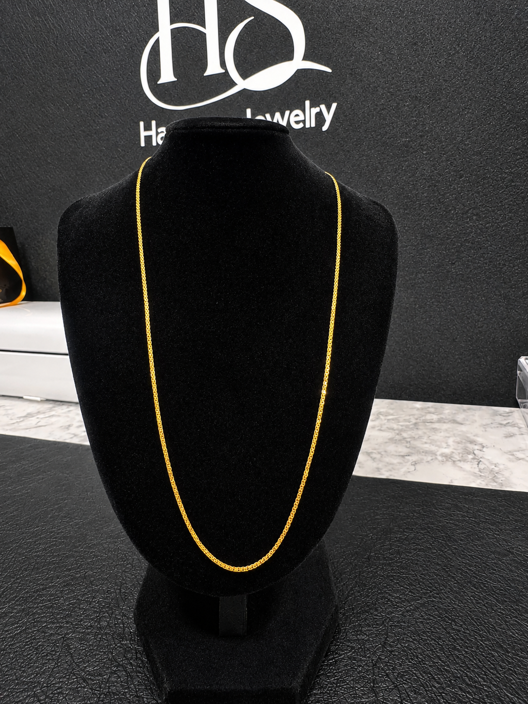 18k Italian Gold Bismark Chain